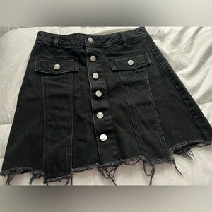 One of my favorite skirts- doesnt fit me anymore. Only wore once.